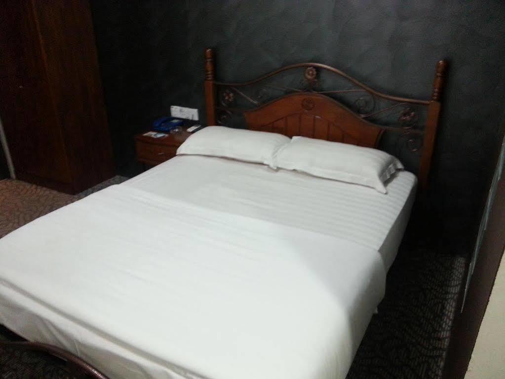 Oriental Inn Kuching Eksteriør bilde